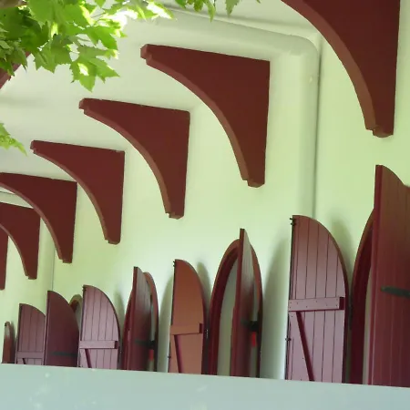 Guest house Cr Luarri 3*