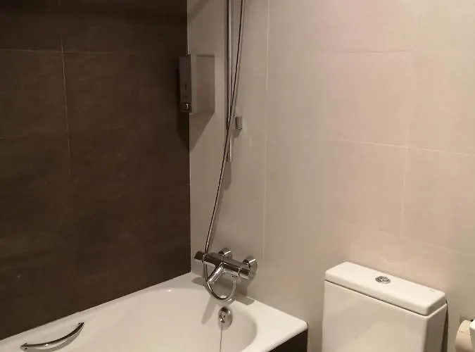 Cr Luarri Pensjonat 3*